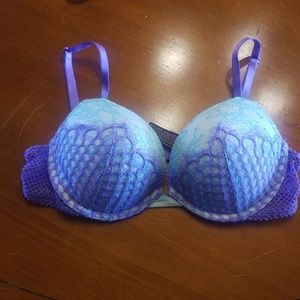 Victoria Secret Push Up Bra 34B